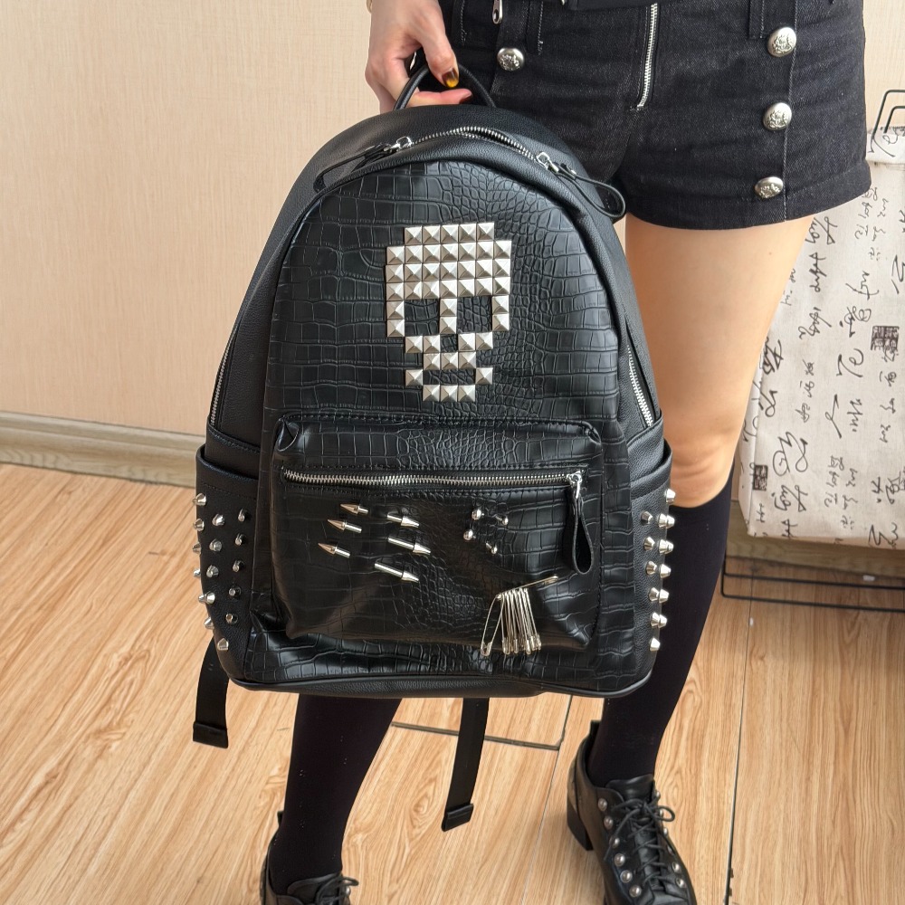 Original Black Crocodile Patte - đánh giá và giá Street Fashion Types